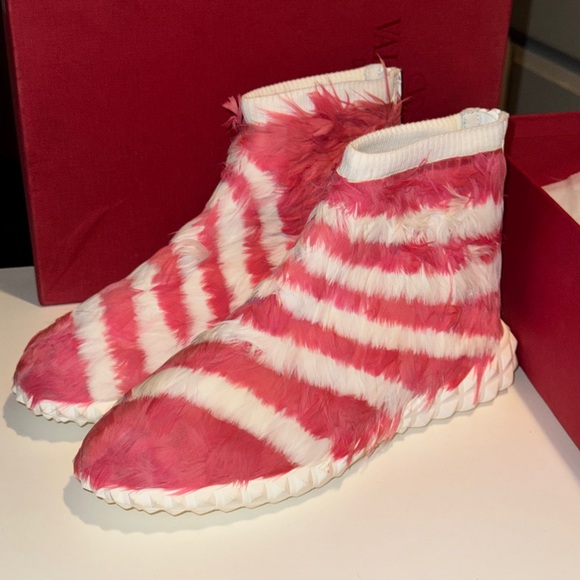 Valentino Garavani Shoes - $1,795  NEW Valentino Garavani Goose Feather Zip-Up Sneakers (37 EU)  NIB